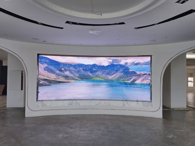 華邦瀛賦能四川興坤社區(qū)，智慧展廳解決方案全展示